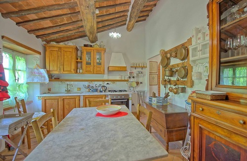 Cortona Villa | Stunning private villa with private pool, WIFI, A/C, TV and panoramic view, close to Cortona