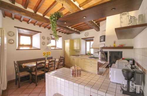 Subbiano Villa | Stunning private villa for 10 people with private pool, WIFI, A/C and TV, close to Arezzo