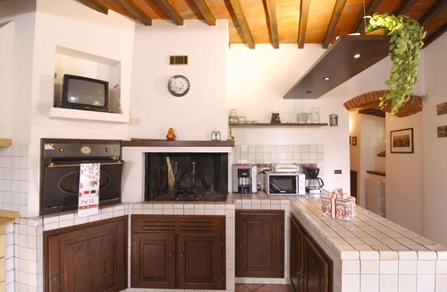 Subbiano Villa | Stunning private villa for 10 people with private pool, WIFI, A/C and TV, close to Arezzo