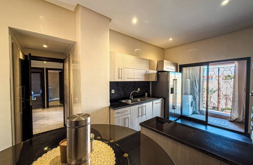 Hivernage Apartment | Stylish 2BR in L'Hivernage Pool & M'Avenue view