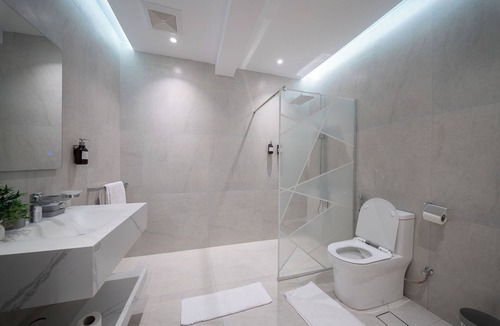 Al-Rawdah Apartment | Stylish Rawda Getaway | Comfortable 1BR Apartment