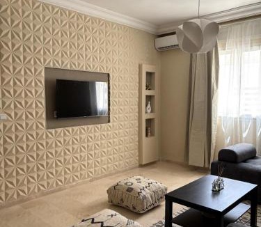 La Nouvelle Ville Ibn Batouta Apartment | Sublime T3 bord de mer avec piscine & Balcon I Proche Aéroport