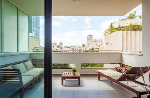 Old North Apartment | Sunny Luxary Apartments