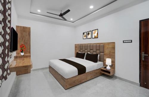 Kakarmatha Hotel | Super Collection O Banaras Railway Junction Formerly Varanasi Suites