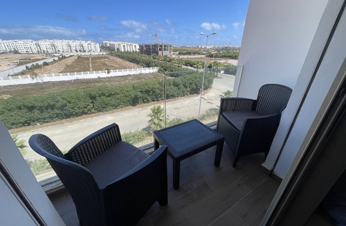 Tamariss Apartment | Superbe Appartement Avec Grande Piscine, à 5 Minutes de la Plage !