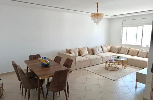 Luxus Apartment | Tanger Lotinord, Modern 3BR, WiFi