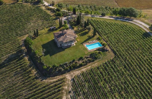 Corbara Villa | Tenuta Barberini - Five Bedroom Villa, Sleeps 10