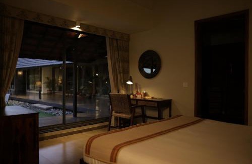 Junagadh Villa | The Deck