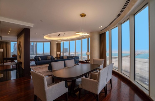 Diplomatic Area Hotel | The Diplomat Radisson BLU Hotel, Residence & Spa