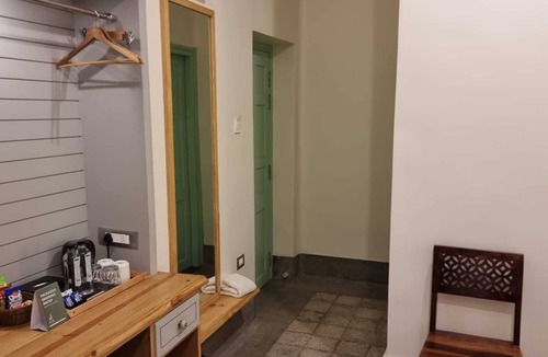Lanka Hotel | The Jais Boutique Stay