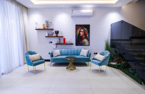 Riyadh Resort | The Land Resort