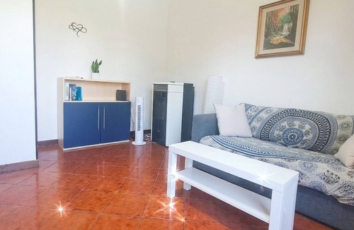 Zona XLV Castel di Guido House | The Rainbow House