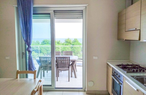 Foggetta Apartment | The recently-built Résidence Cerrano Park consists of two buildings with 12 three-room apartments, and offers guests the unique opportunity to have breakfast while enjoying a breathtaking view of the m