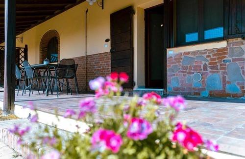 Le Piazze House | Tobacconist's flat on two floors consisting of 3 bedrooms and two bathrooms