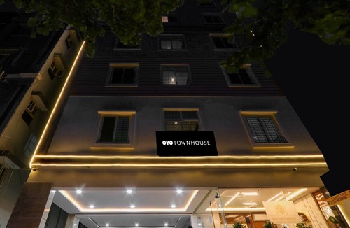 Hyderabad House | Townhouse Sri Nirvana Grand