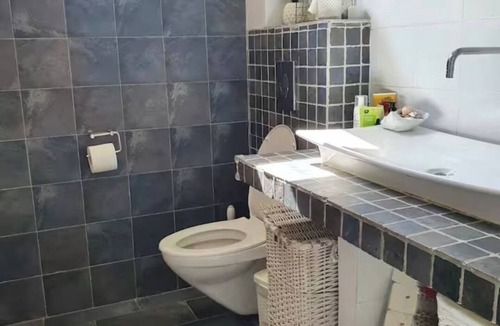 Tel Aviv Apartment | Tranquil 1-bedroom apartment with AC in vibrant Tel Aviv-Yafo