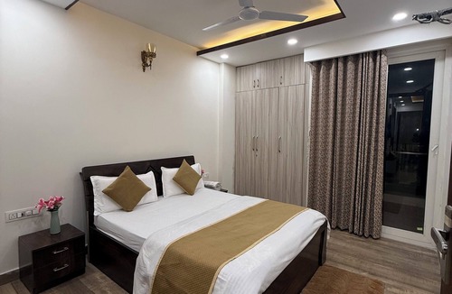 Bullawala Apartment | Tranquil 2-bedroom apartment with AC in Dehradun