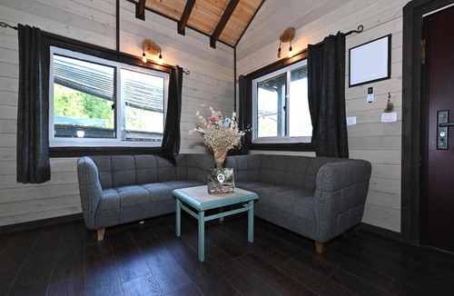 Hosen Cabin | Tzlil Hateva