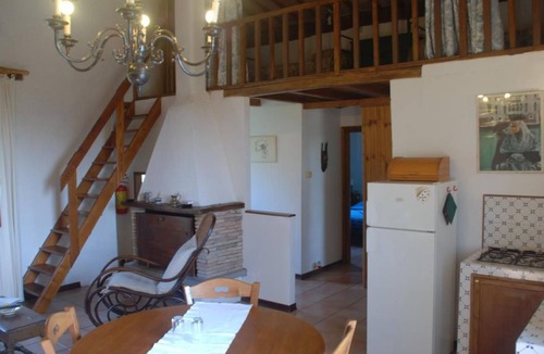 Amelia Apartment | Unabhaengige Wohnung in Amelia mit Grill und Gar by Interhome