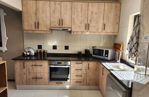 Shelly Beach Ski Chalet | Vacation home in dream location -TERRACE-BEACH-ind.OZEAN Shelly Beach for 6pers.