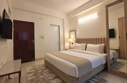 Sigra Hotel | VARANASI HOTEL V-E-D-A VATIKA