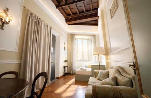 Rome City Centre Apartment | Veronica Suite – Historic Center near Piazza Venezia