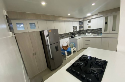 Medellin House | Very central, remodeled, family house