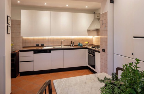 Quartiere XIII Aurelio House | Vigne Franceschini Resort - villa with pool in the heart of Rome