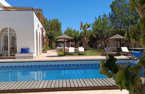 Ghazoua House | Villa 6 Chambres 3 Suites, piscine chauffée. Prix 18 pax avec petits déjeuners.