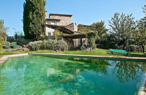 Radda in Chianti Villa | Villa Al Bosco: An elegant and welcoming three-story villa situated in a secluded location surrounded by meadows and by green hills, with Free WI-FI.