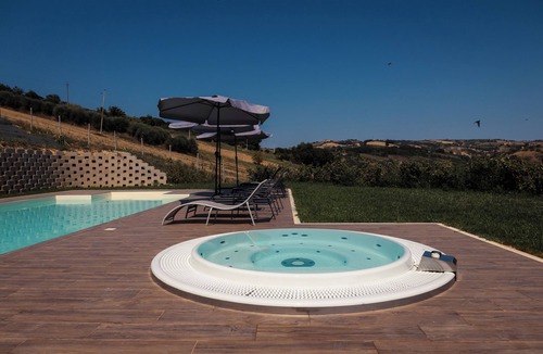 Offida Villa | Villa Aura|Exclusive retreat for families and groups
