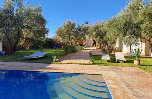 Zaouia Sidi Abdallah Ben Sassi Villa | Villa avec piscine chauffée Eden Marrakchi