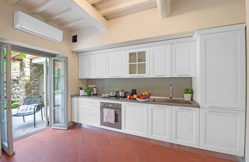 Ponte Buriano Villa | Villa Chimera Green 10 with Pool & Gym, Arezzo, Italy