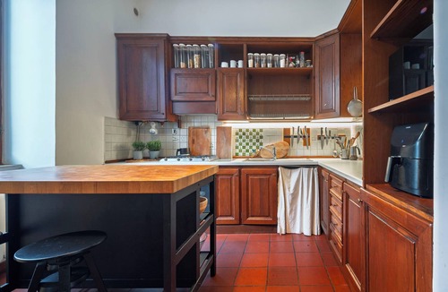 Gianicolense Villa | Villa Classical Roman Art - Monteverde Quartier with Garden