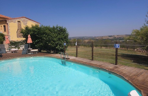 Campli Villa | Villa in Sant'onofrio-floriano with 6 bedrooms sleeps 19