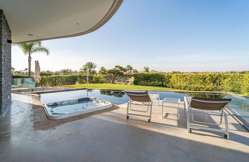 El Makina Villa | Villa Inaya with jacuzzi & pool - My Rental Homes