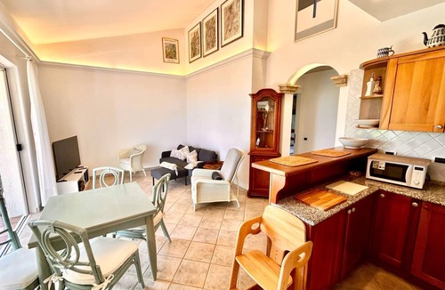 Villaggio Taunus Villa | Villa Margherita, with garden, sea view and wifi
