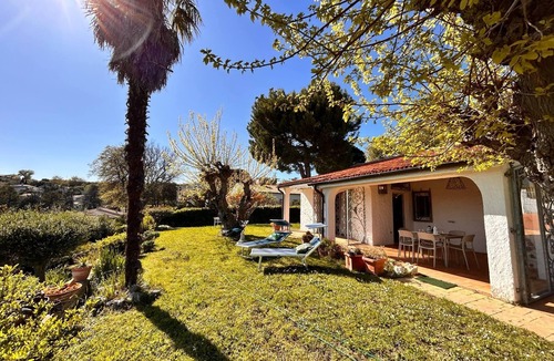 Villaggio Taunus Villa | Villa Margherita, with garden, sea view and wifi