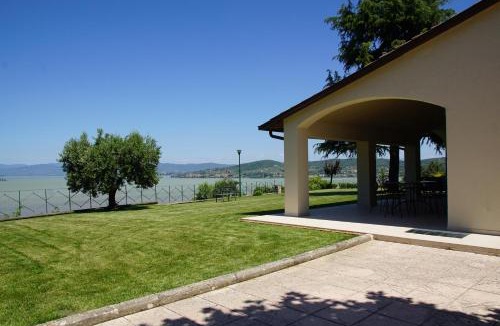 Magione Villa | Villa Melissa with a pool in the tranquility of the hills with a view of Lake Trasimeno
