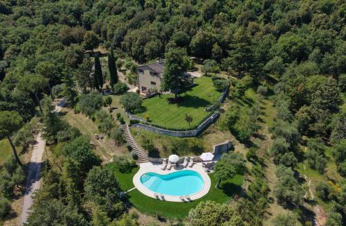 Magione Villa | Villa Melissa with a pool in the tranquility of the hills with a view of Lake Trasimeno