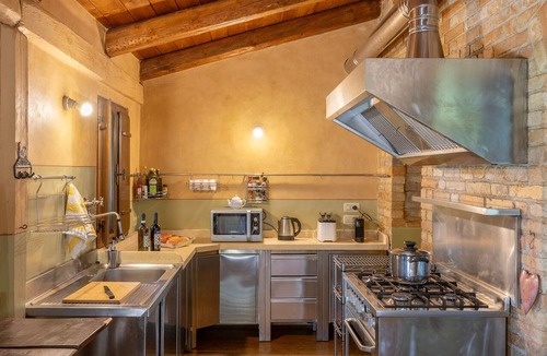 Fermo Villa | Villa Mici, comfortable country house with pool near Fermo, 15 minutes from the Adriatic Coast