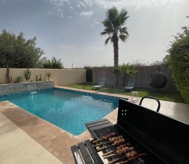 Issen Villa | Villa Nawal avec sa piscine privée sans vis-à-vis