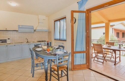 Sorano Villa | Villa of approximately 150 m2 located on the ground floor and on two levels with air conditioning, independent heating and wi fi line.Composed of a large living room with independent equipped kitchen, fridge, microwave oven, toaster, sofa and satellite t