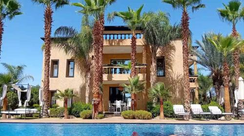 Oulad Hassoune Villa | Villa Palmyra, 8 suites et piscine chauffée