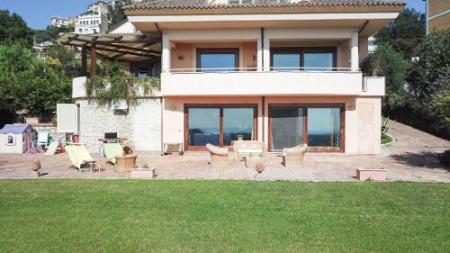 Minturno Apartment | Villa Patrizia