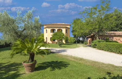 Castiglione del Lago Villa | VILLA POGGIO VACCAIO - VILLA POGGIO VACCAIO