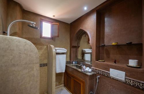 Oulad Hassoune Villa | Villa privée, 5 suites, Piscine & Jardin XXL