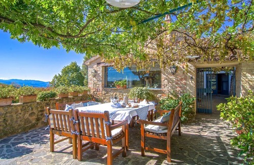 Gualdo Cattaneo Villa | Villa Saragano by MMega