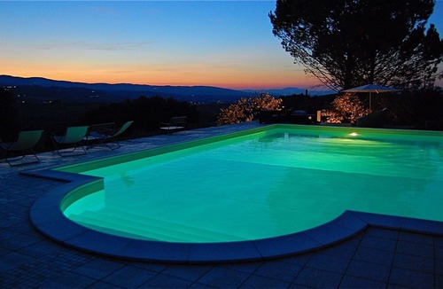 Pietrauta Villa | VILLA SOLE VINO, EXC POOL, WALK TO MONTEFALCO+BEVAGNA 3 KMS, PIZZARIA 1KM, WIFI