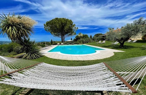 Pietrauta Villa | Villa Sole Vino - sensational holiday venue - central location - sleeps 15